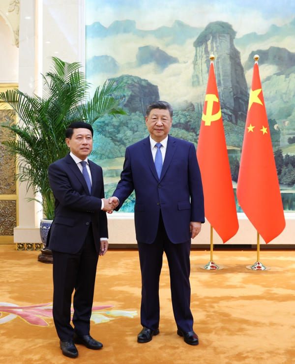 习会见老挝1.jpg
